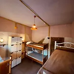 Berlin & Street Hostel *
