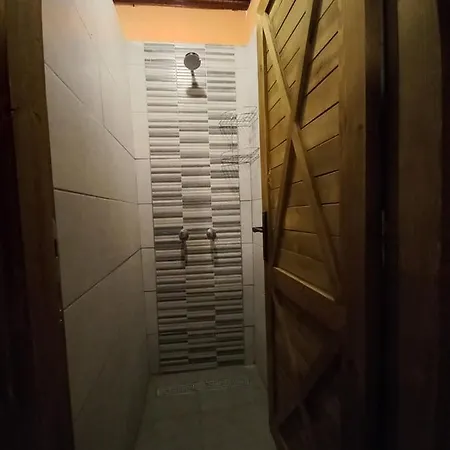 Berlin & Street Hostal *