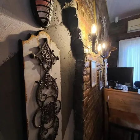 Berlin & Street Hostal