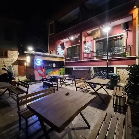 Berlin & Street Hostal Antalya