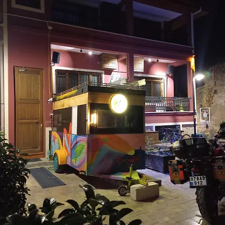 Hostal Berlin & Street