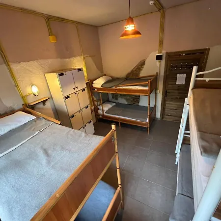 Хостел Berlin & Street *