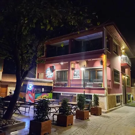 Berlin Hostel&street Antalya