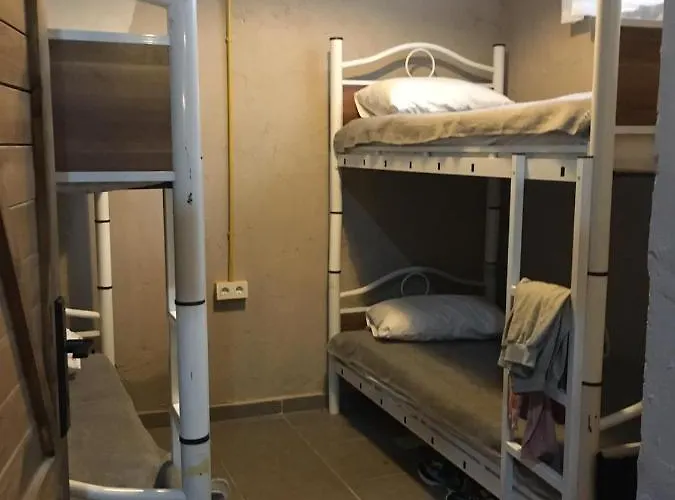 Berlin & Street Hostal *