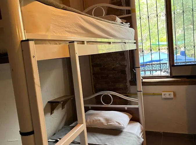 Hostal Berlin & Street Antalya